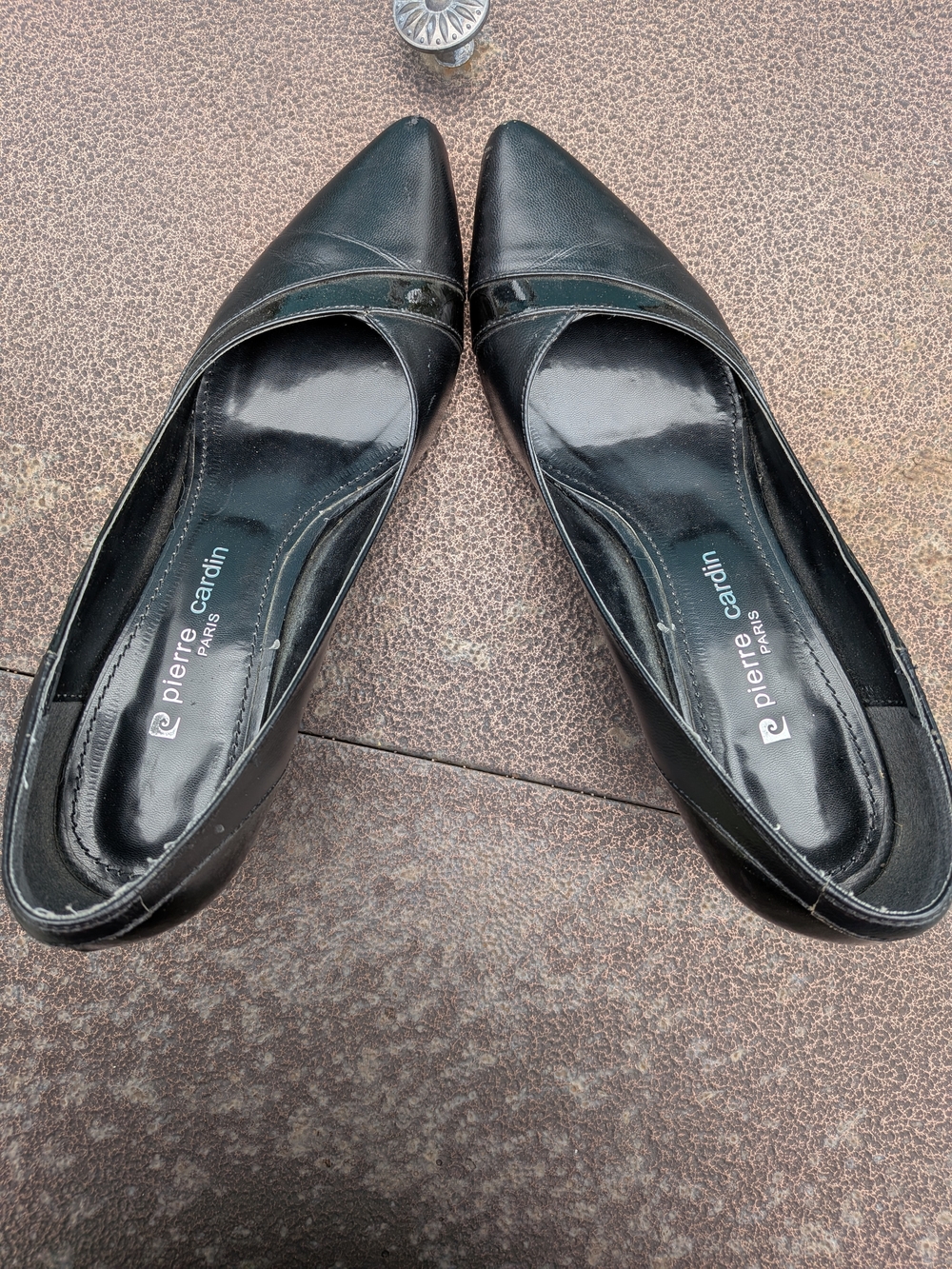 Pierre Cardin Black Leather Pointed Toe Heels